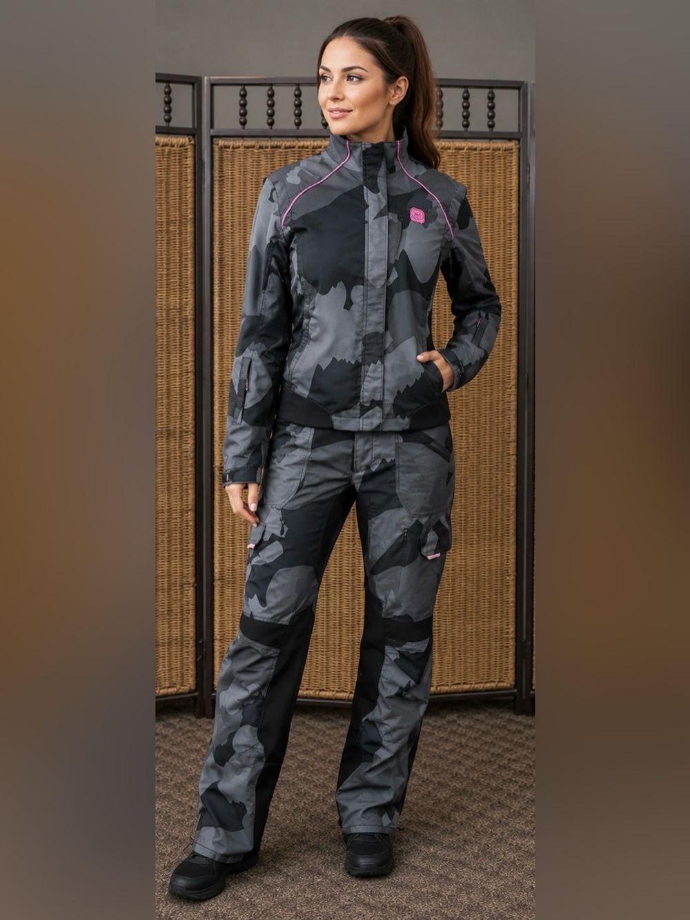 Fox Racing Dakota Women’s Motorcycle Jacket & Pants Set Gray Camo Pink